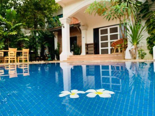 Ravoeun Angkor Boutique Hotel Siem Reap Exterior foto